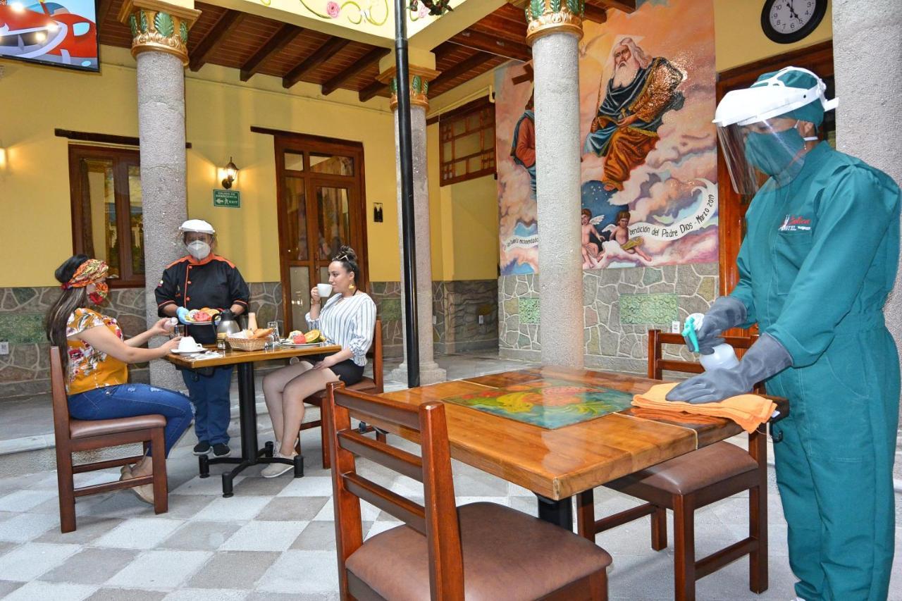 Hotel La Basilica Quito Bagian luar foto