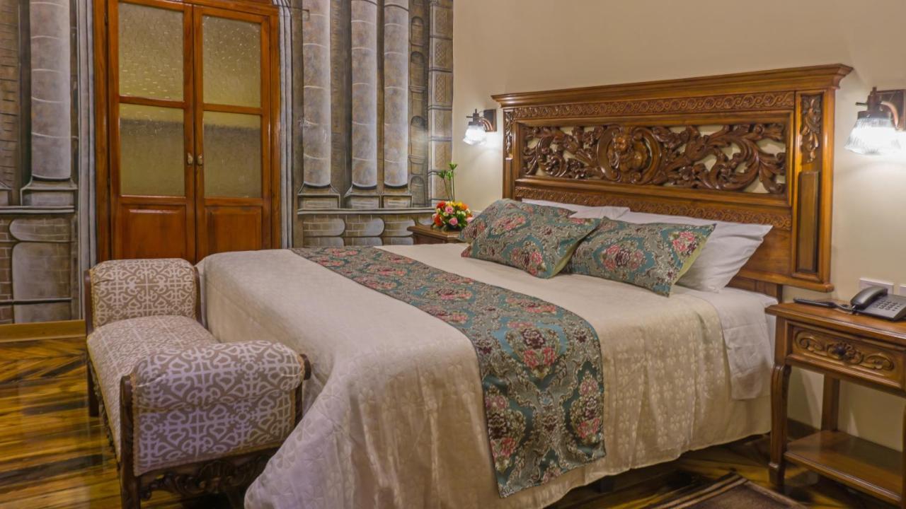 Hotel La Basilica Quito Bagian luar foto
