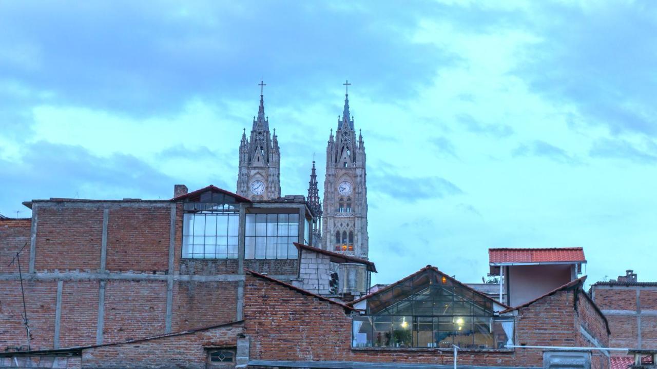 Hotel La Basilica Quito Bagian luar foto