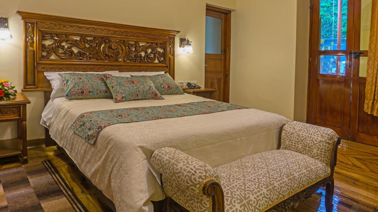 Hotel La Basilica Quito Bagian luar foto